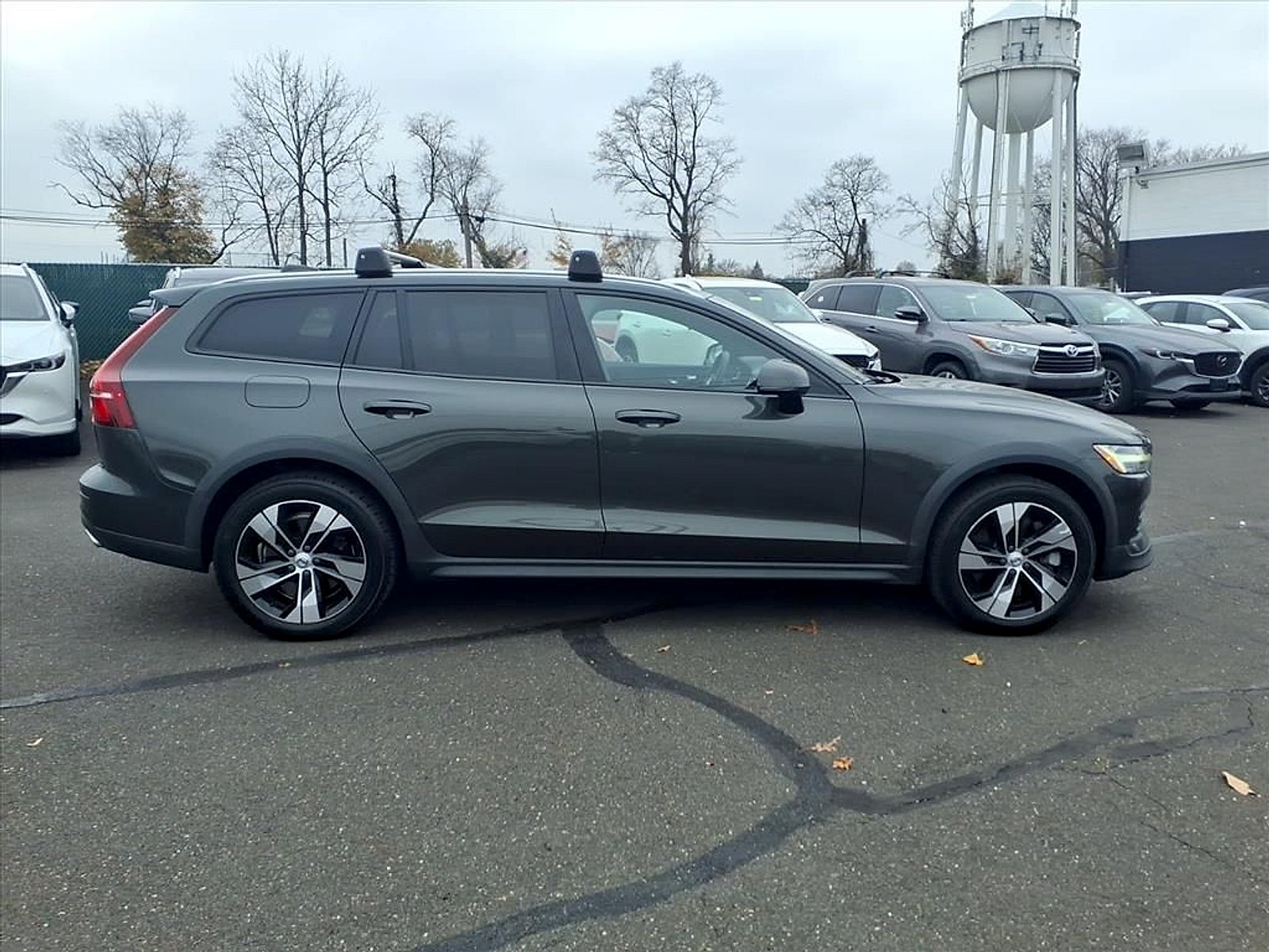 2021 Volvo V60 Cross Country T5