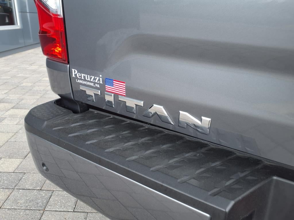 2024 Nissan Titan SV