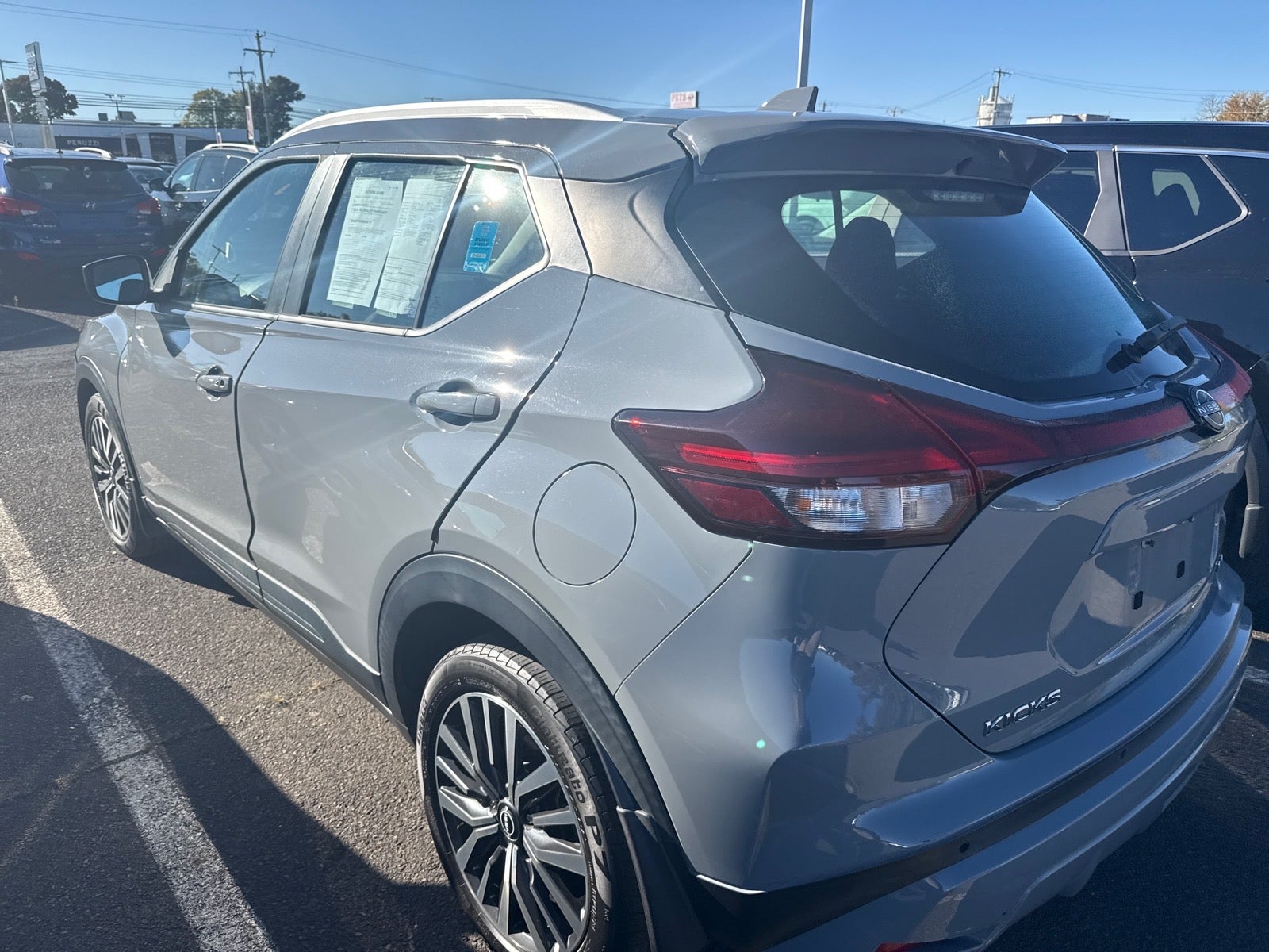 2022 Nissan Kicks SV