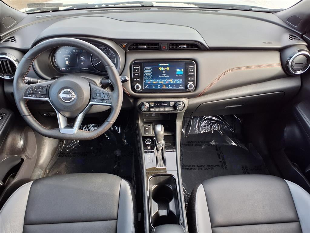 2023 Nissan Kicks SR