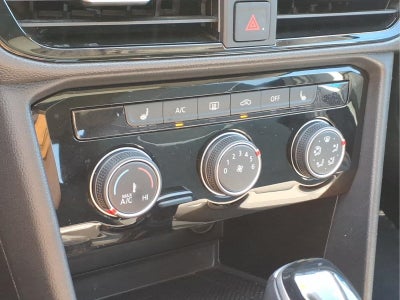 2023 Volkswagen Taos SE 4Motion