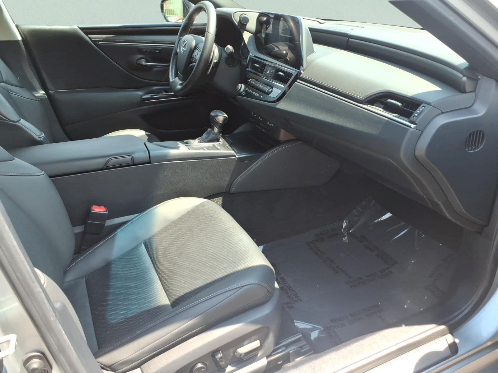 2022 Lexus ES 350 Base