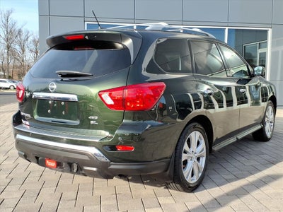2018 Nissan Pathfinder SL