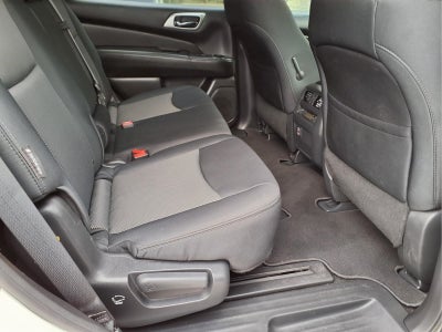 2018 Nissan Pathfinder S