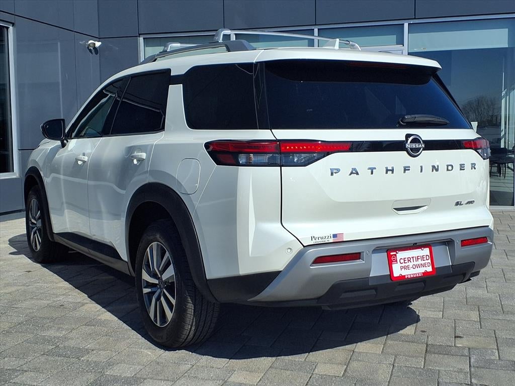 2023 Nissan Pathfinder SL