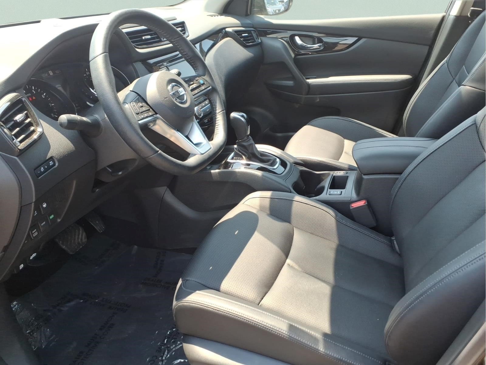 2022 Nissan Rogue Sport SL