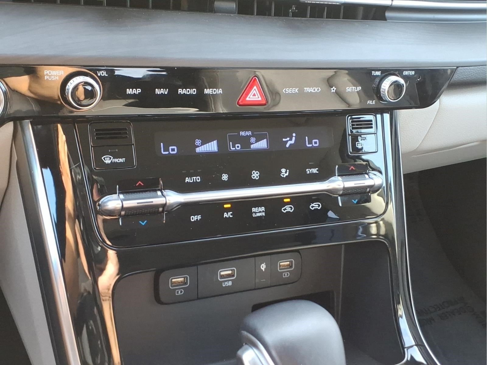 2022 Kia Carnival EX