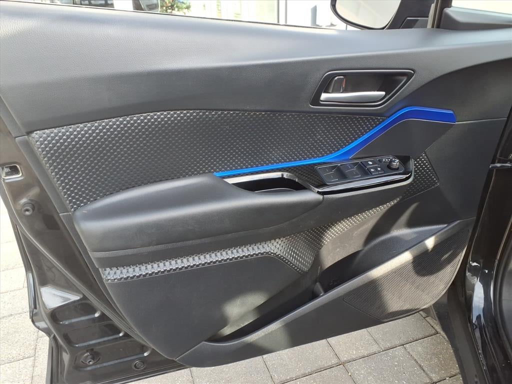 2021 Toyota C-HR XLE