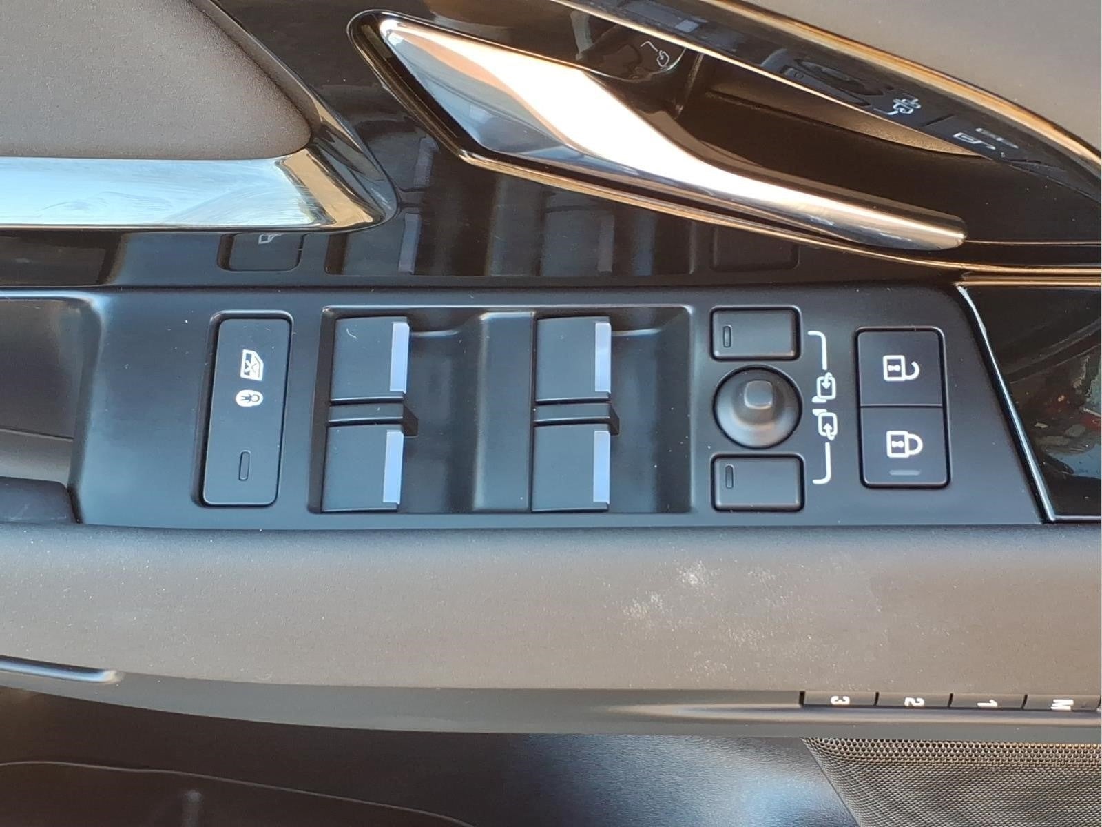 2024 Land Rover Range Rover Evoque P250 S