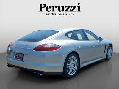 2012 Porsche Panamera 4dr HB