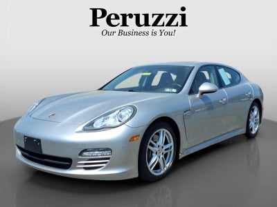 2012 Porsche Panamera 4dr HB
