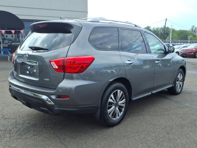 2019 Nissan Pathfinder S