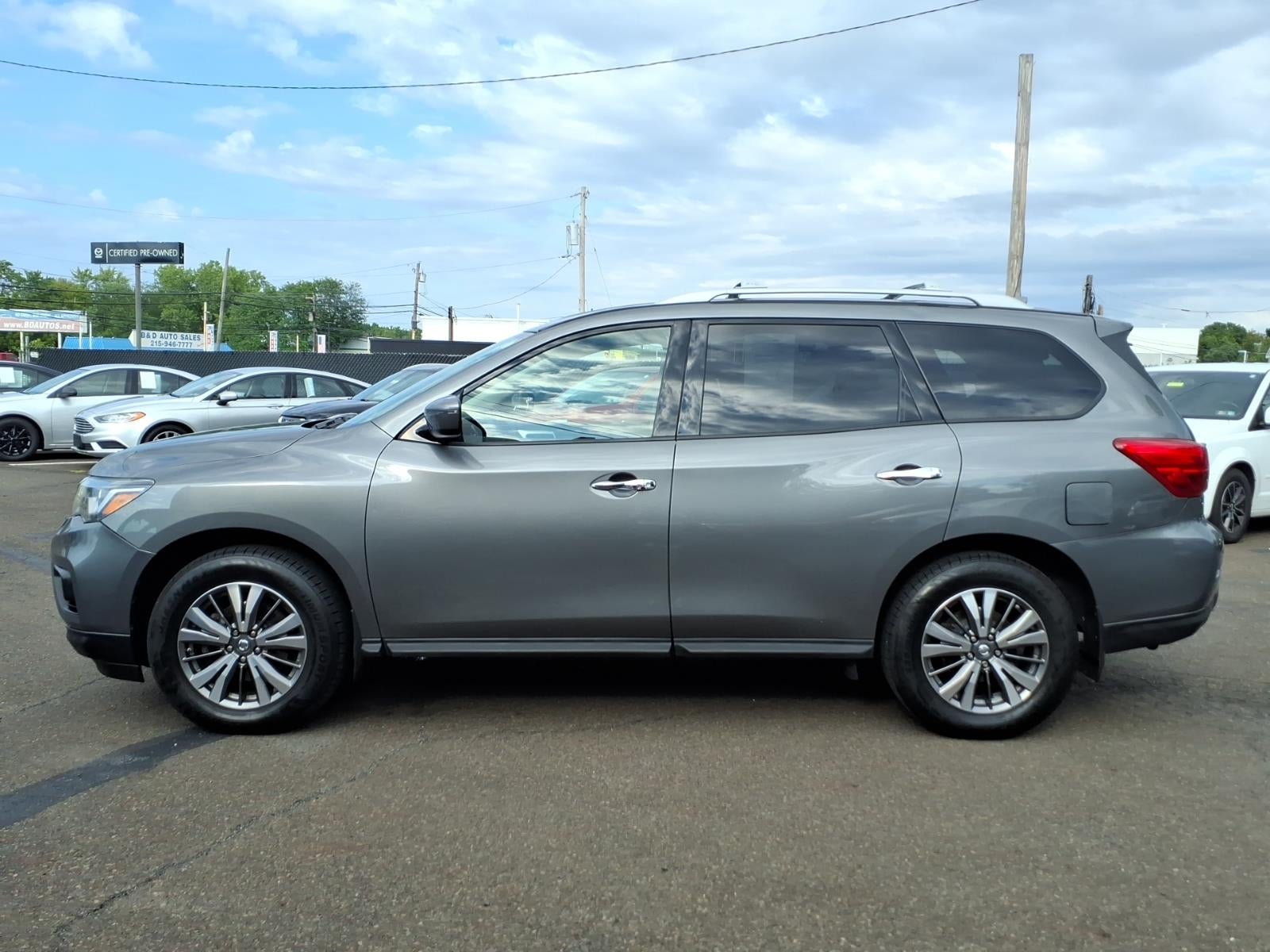 2019 Nissan Pathfinder S