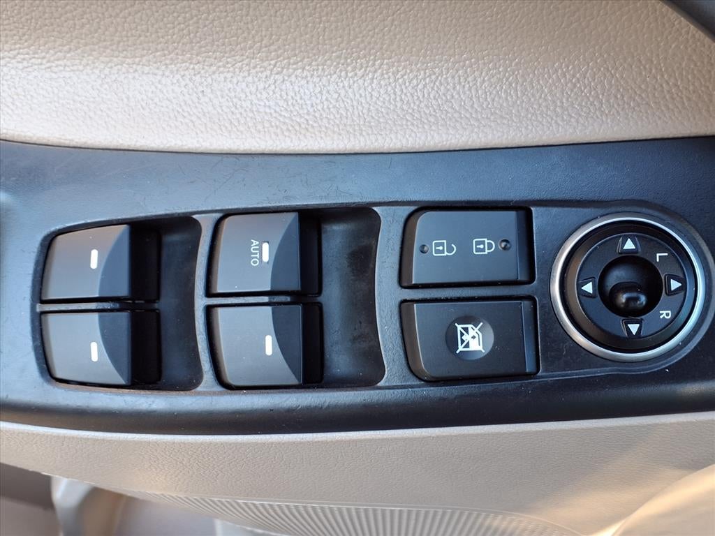 2016 Hyundai ELANTRA Limited