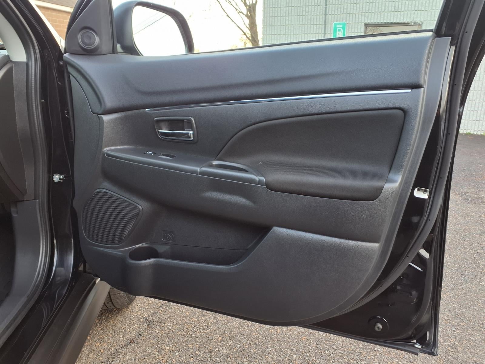 2024 Mitsubishi Outlander Sport LE