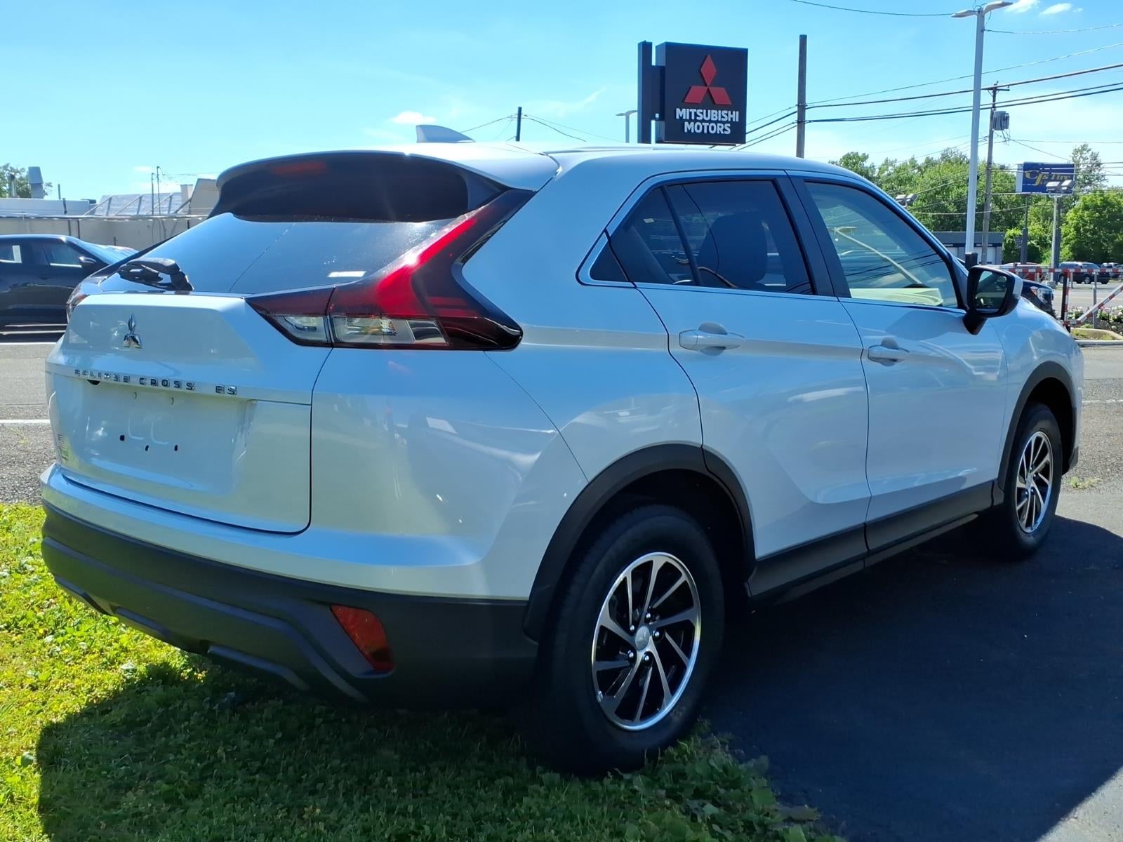 2022 Mitsubishi Eclipse Cross ES