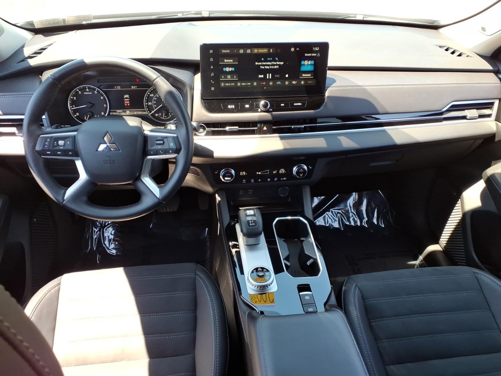 2025 Mitsubishi Outlander SE