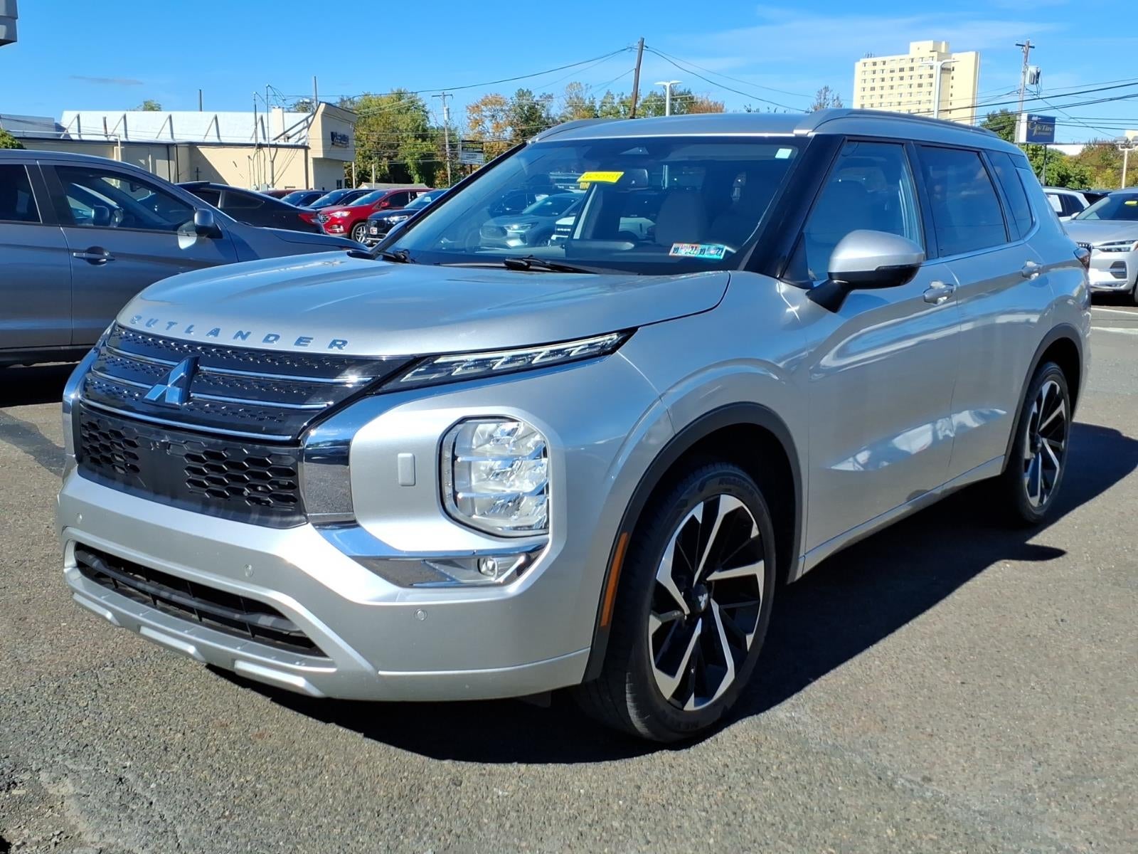 2023 Mitsubishi Outlander SEL
