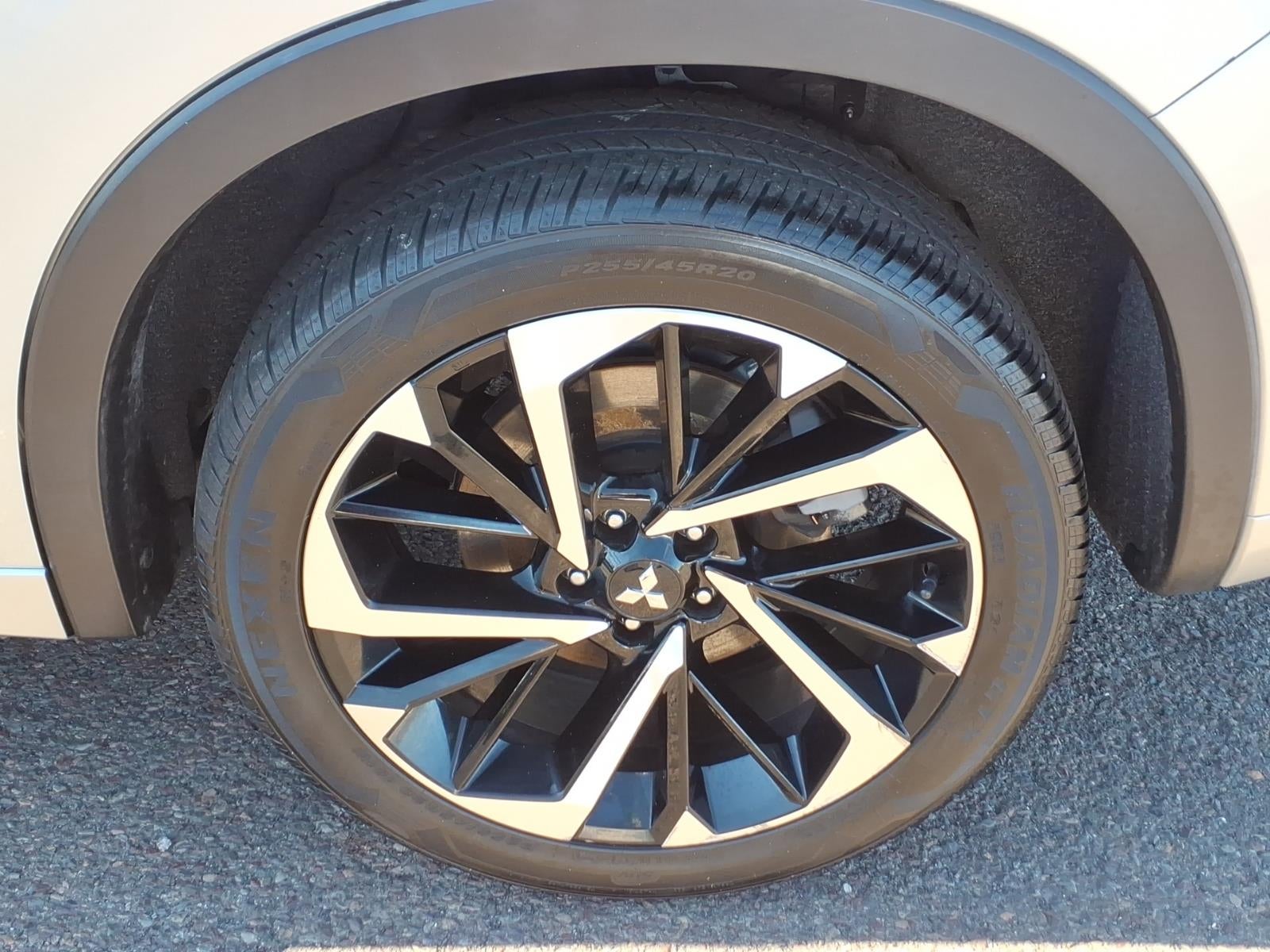 2023 Mitsubishi Outlander SEL
