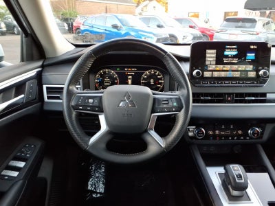 2023 Mitsubishi Outlander SEL