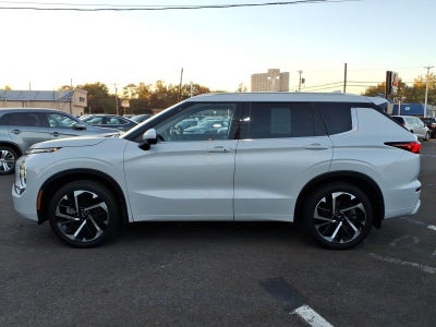 2023 Mitsubishi Outlander SEL