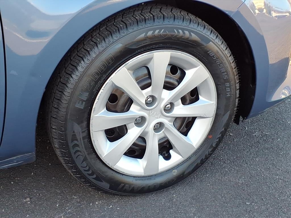 2016 Kia Rio 5-Door LX