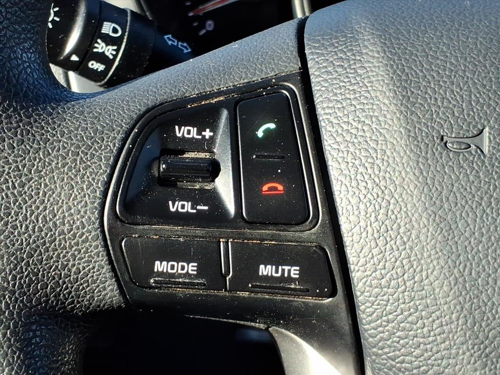 2016 Kia Rio 5-Door LX