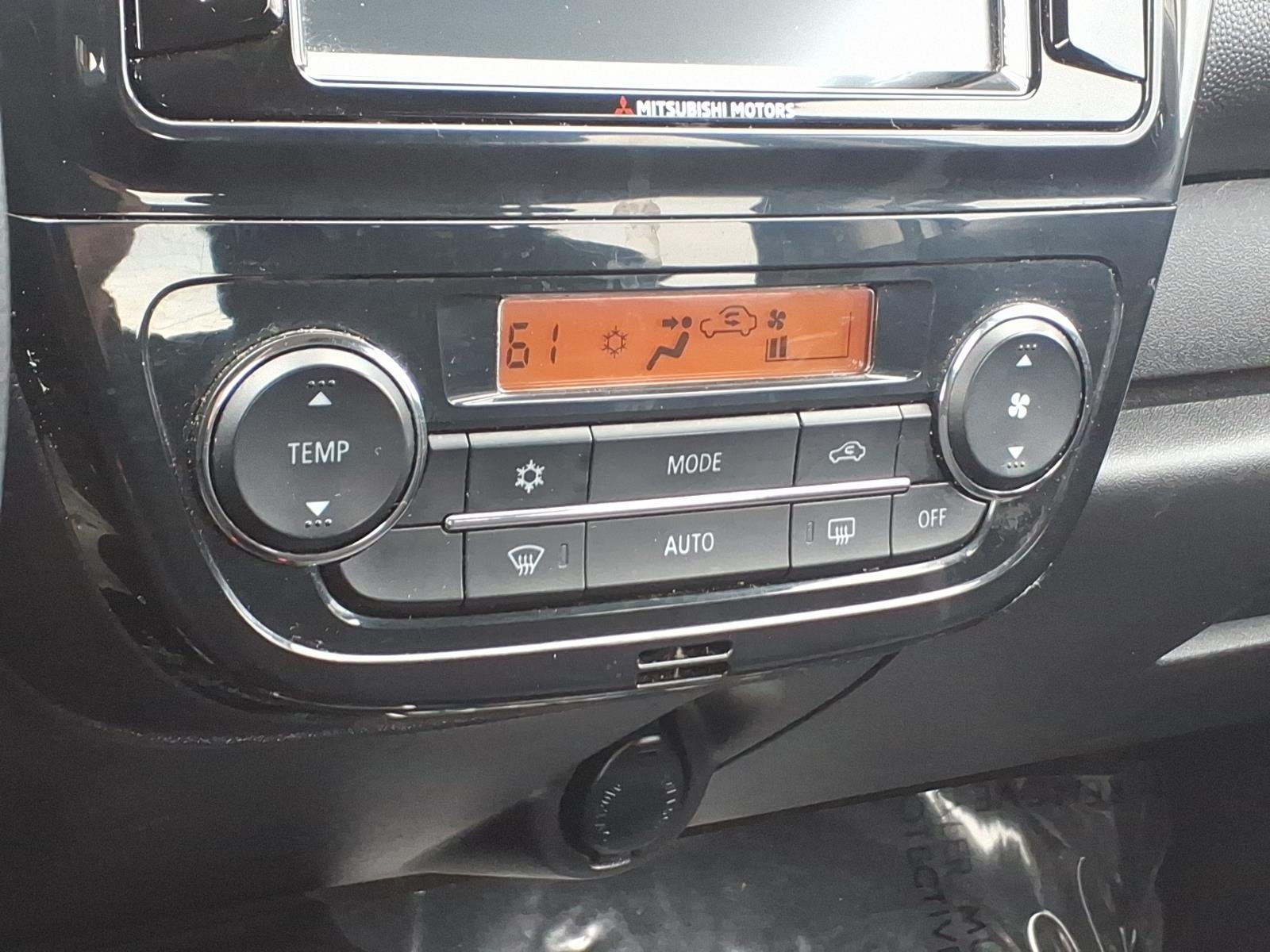 2020 Mitsubishi Mirage SE