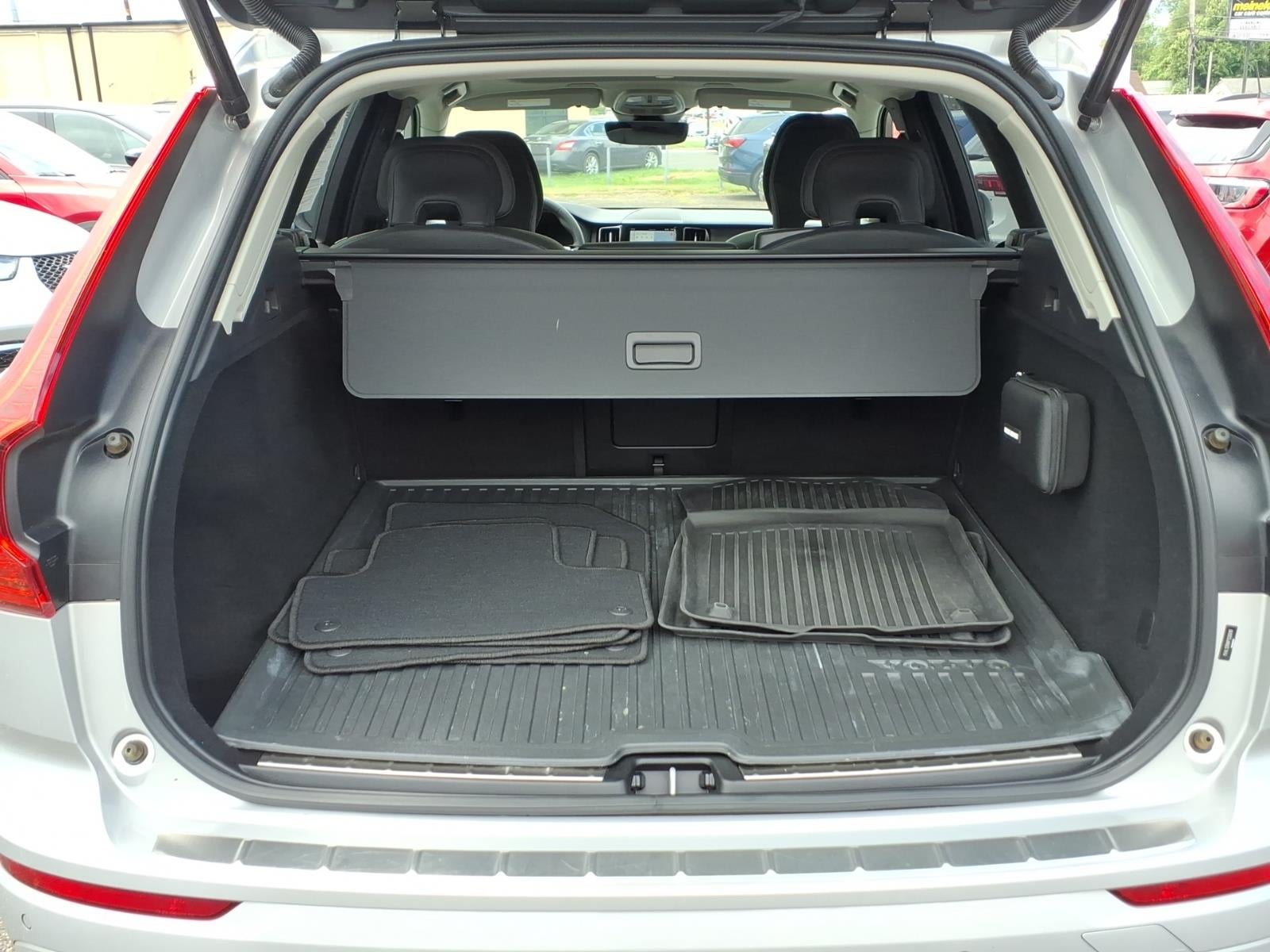2023 Volvo XC60 B5 Plus Bright Theme