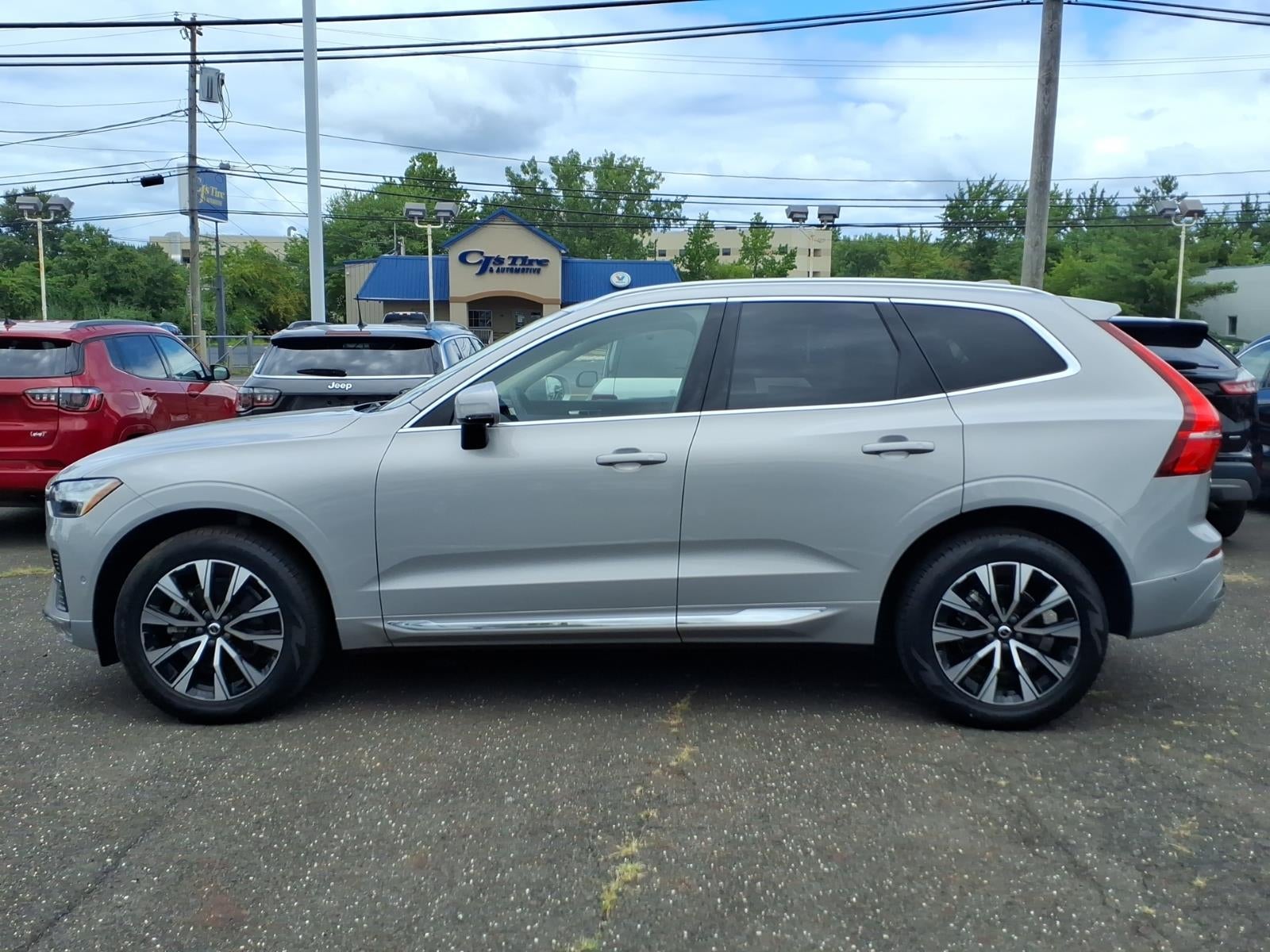 2023 Volvo XC60 B5 Plus Bright Theme