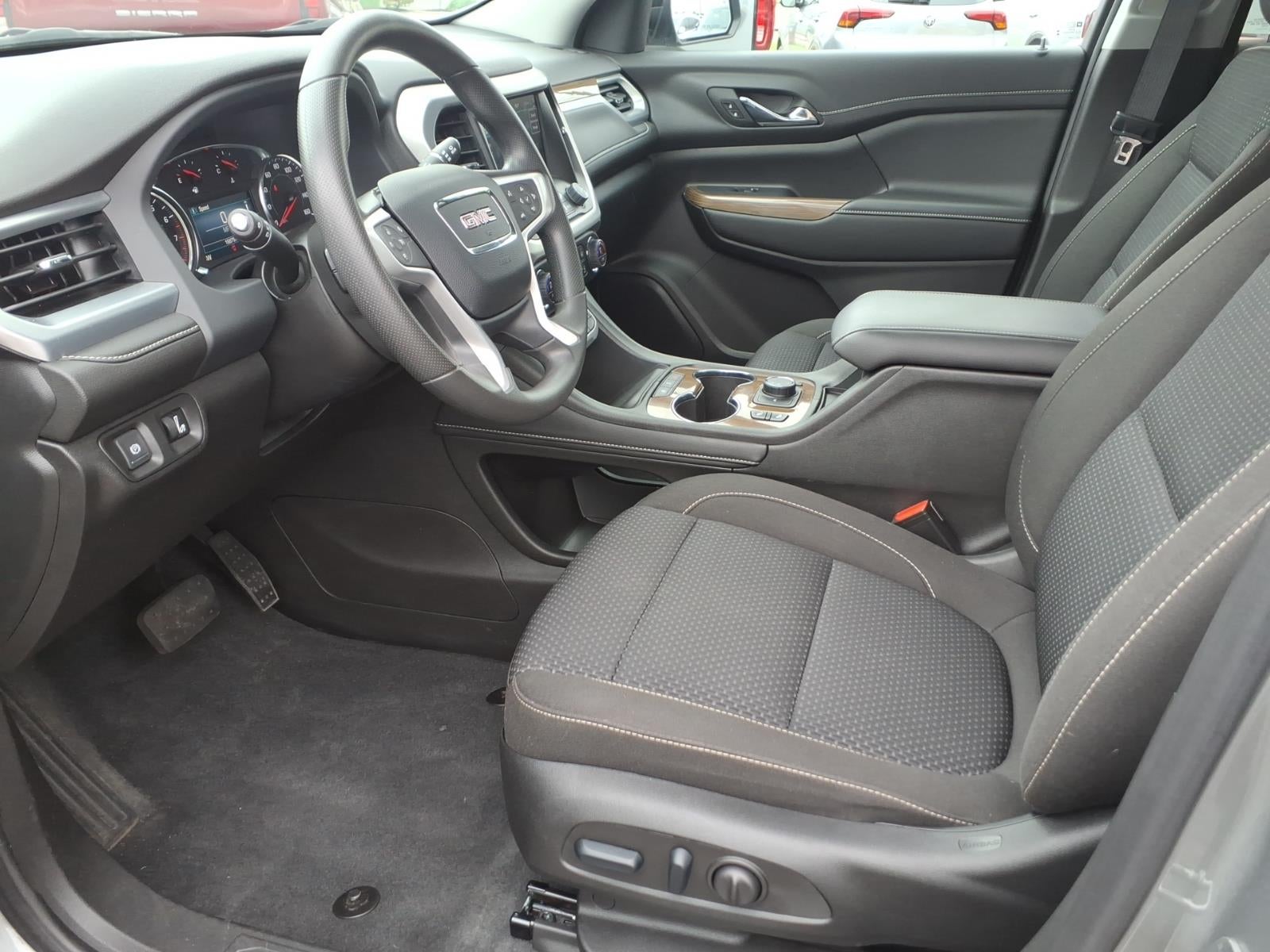 2023 GMC Acadia SLE - Photo 11