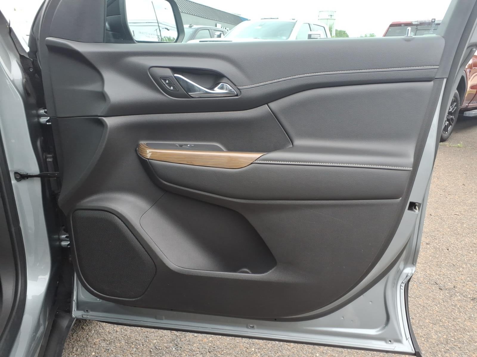2023 GMC Acadia SLE - Photo 30