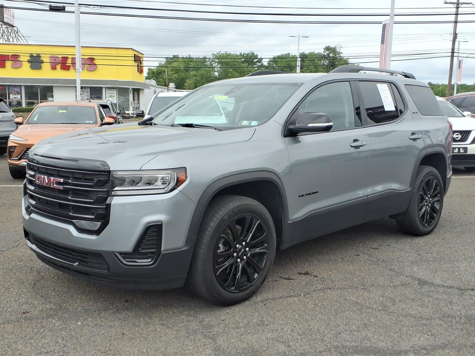 2023 GMC Acadia SLE - Photo 8