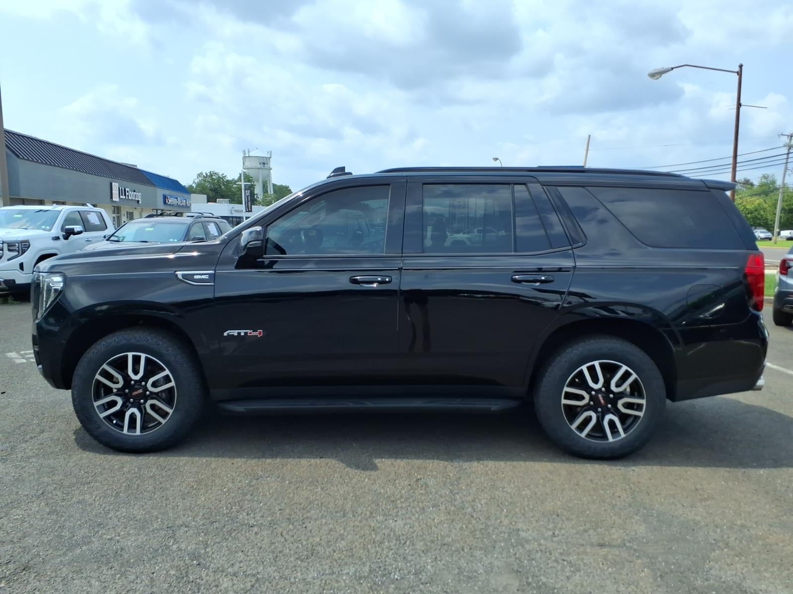 2022 GMC Yukon AT4