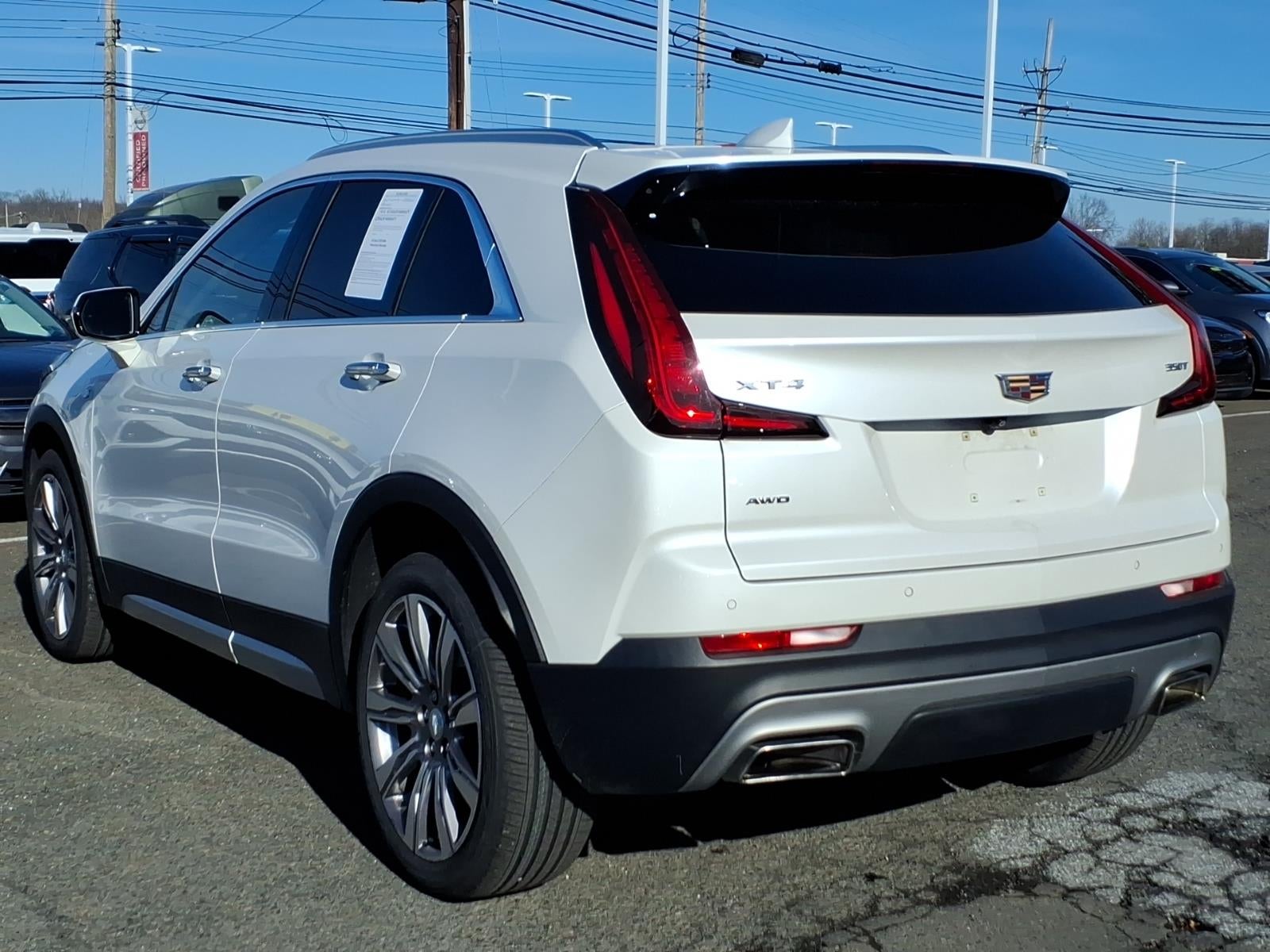 2022 Cadillac XT4 Premium Luxury