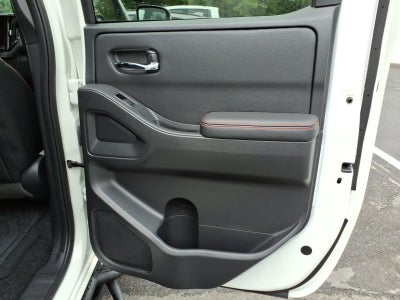 2025 Nissan Frontier Crew Cab PRO-4X 4x4