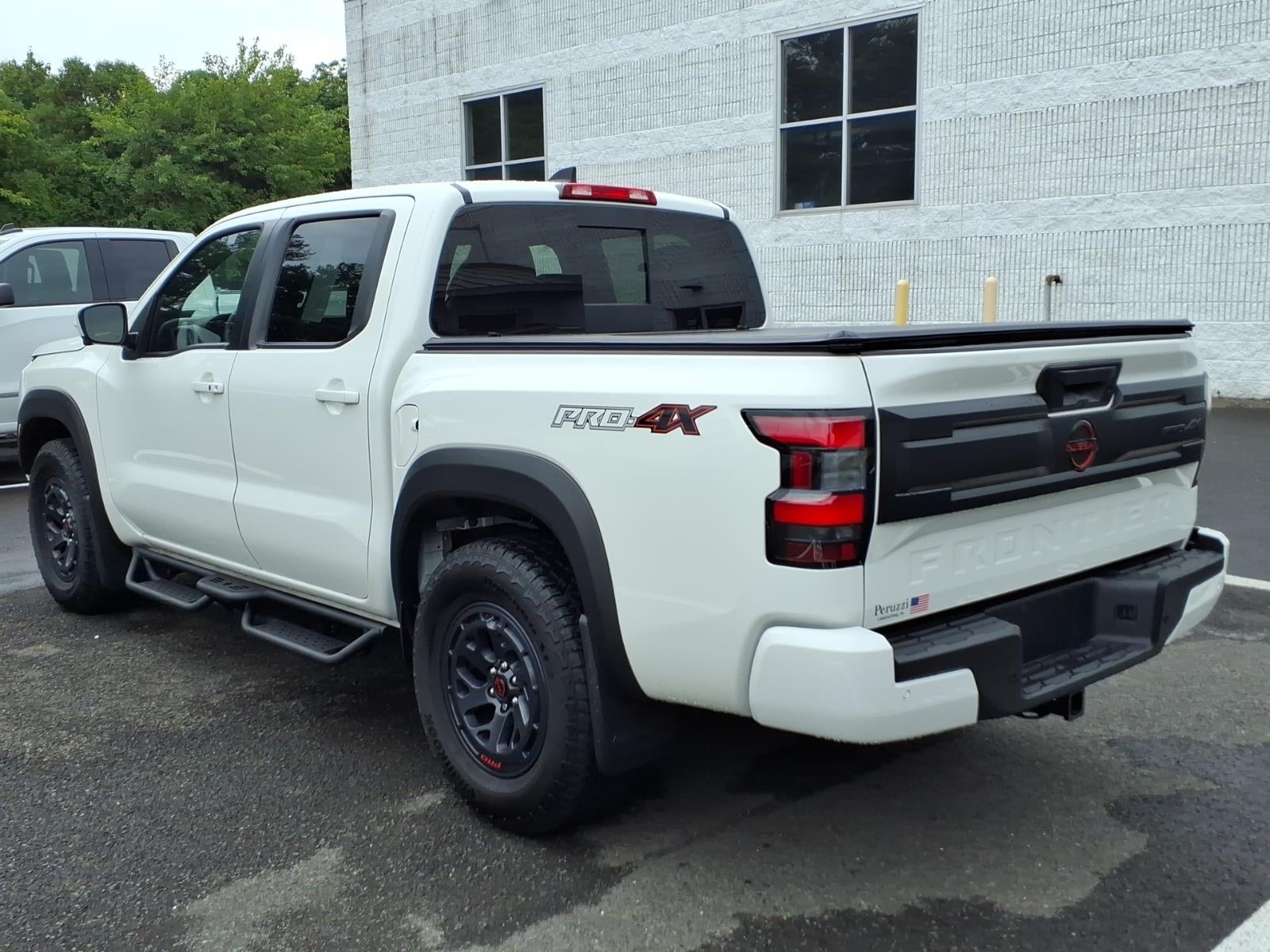 2025 Nissan Frontier Crew Cab PRO-4X 4x4