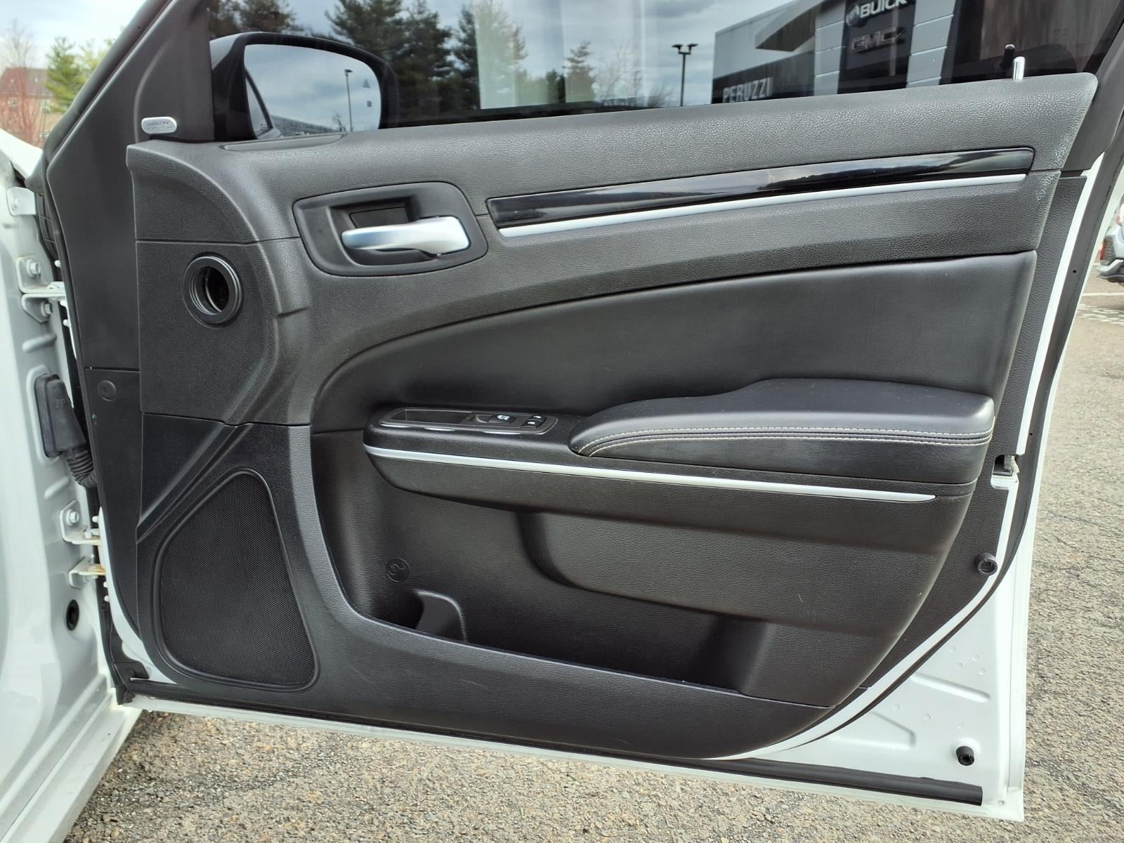 2022 Chrysler 300 300S