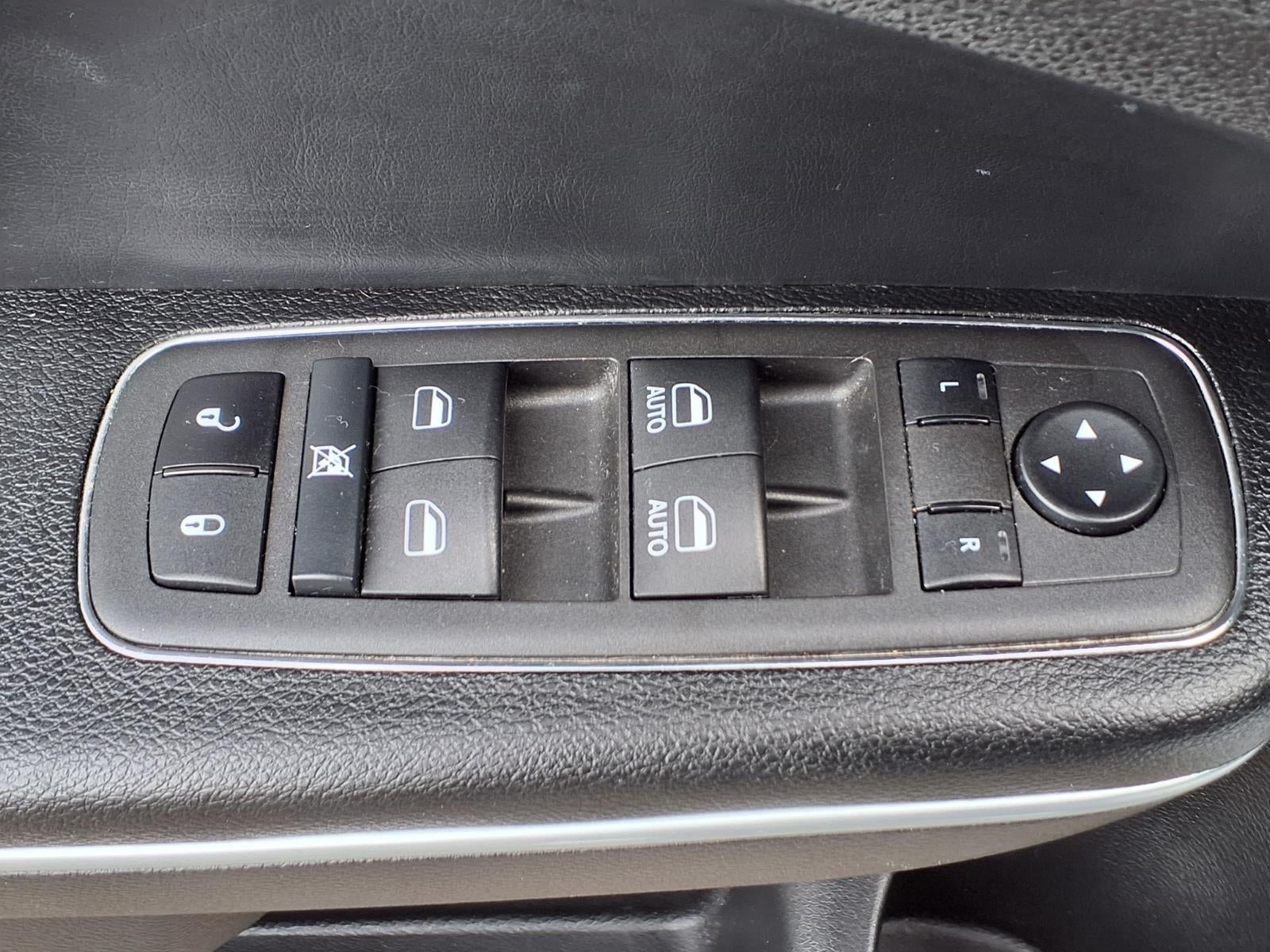 2022 Chrysler 300 300S