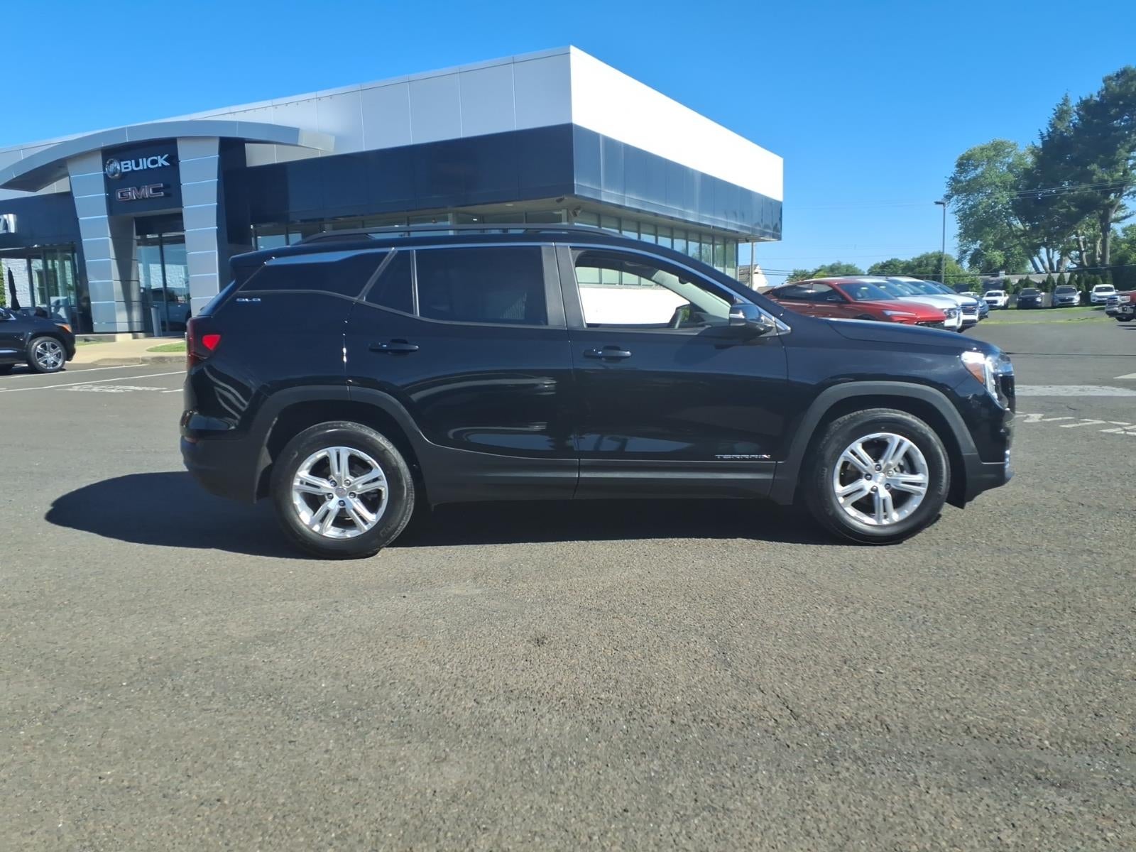 2022 GMC Terrain SLE