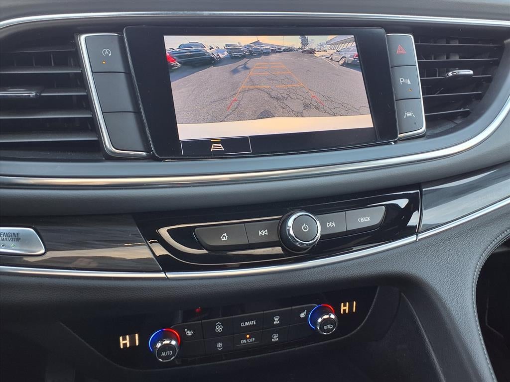 2022 Buick Enclave Essence