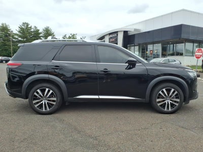 2023 Nissan Pathfinder Platinum 4WD