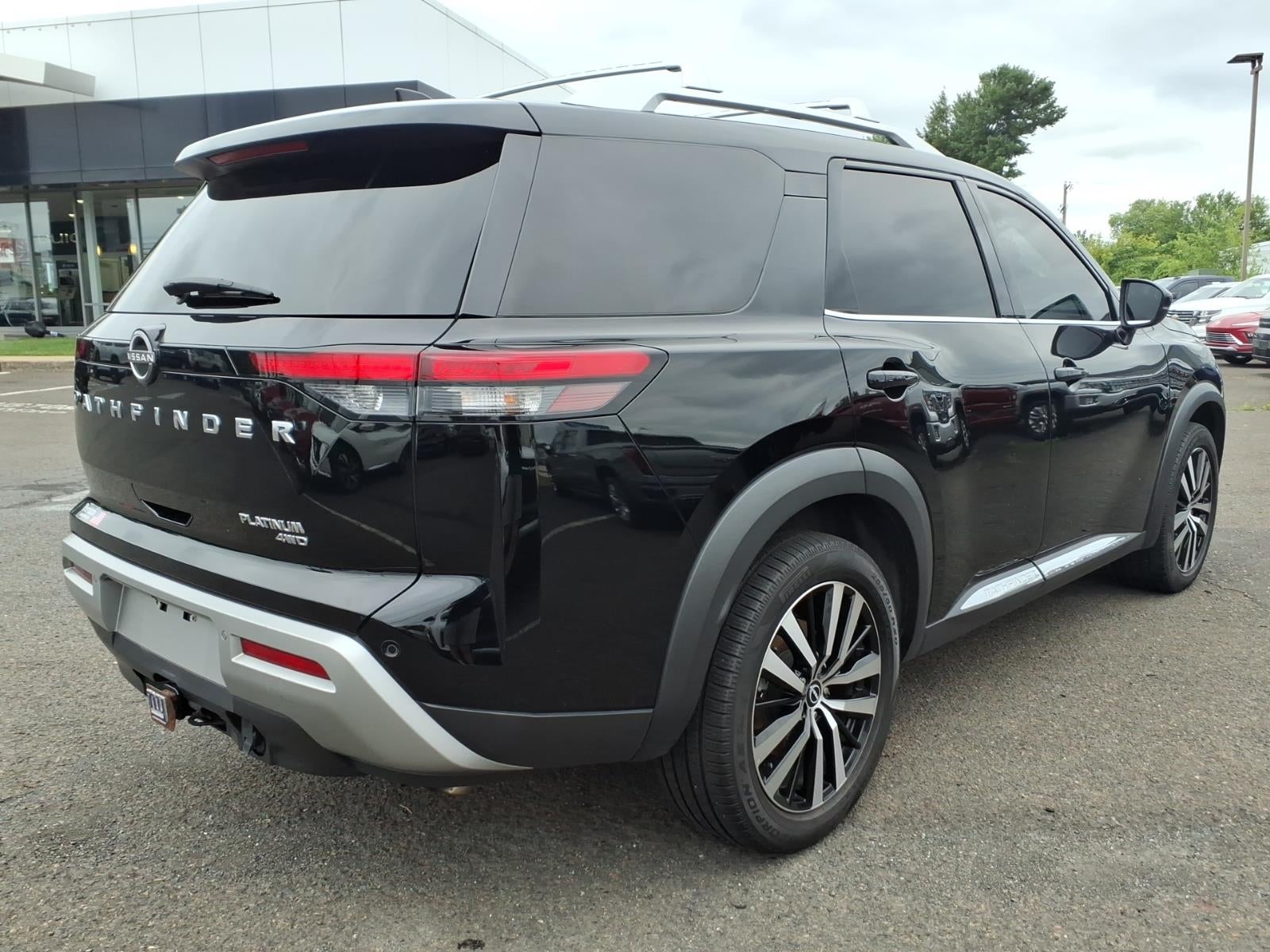 2023 Nissan Pathfinder Platinum 4WD