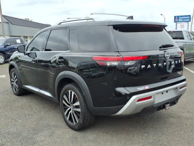 2023 Nissan Pathfinder Platinum 4WD