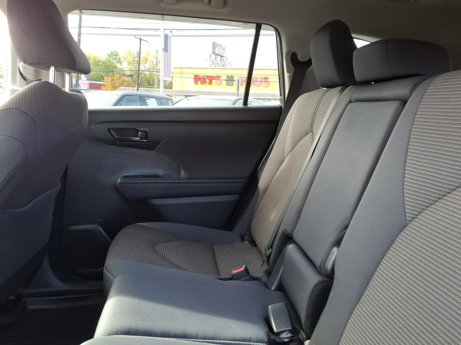 2024 Toyota Highlander LE