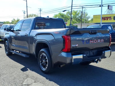 2022 Toyota Tundra 4WD SR5
