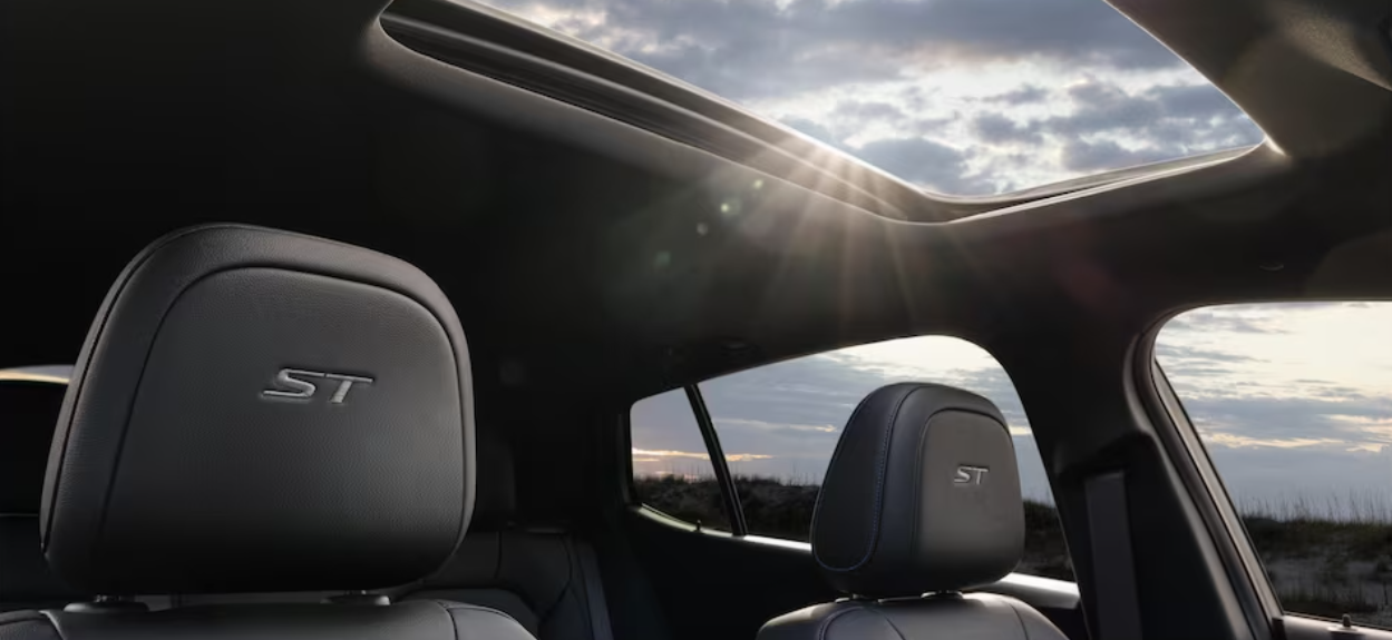 2024 Buick Envista ST Interior